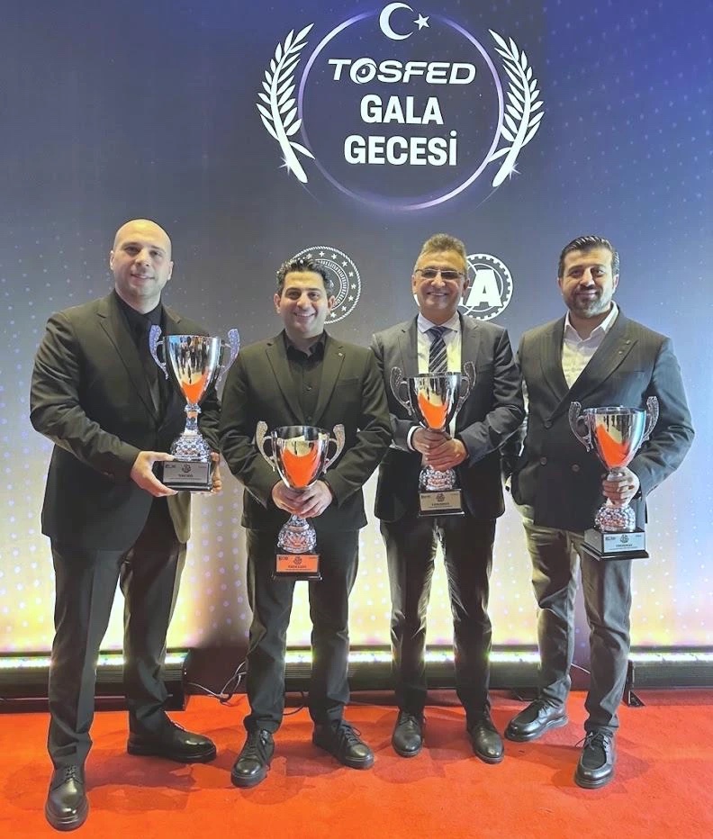 TOSFED Gala Gecesi kupa töreni